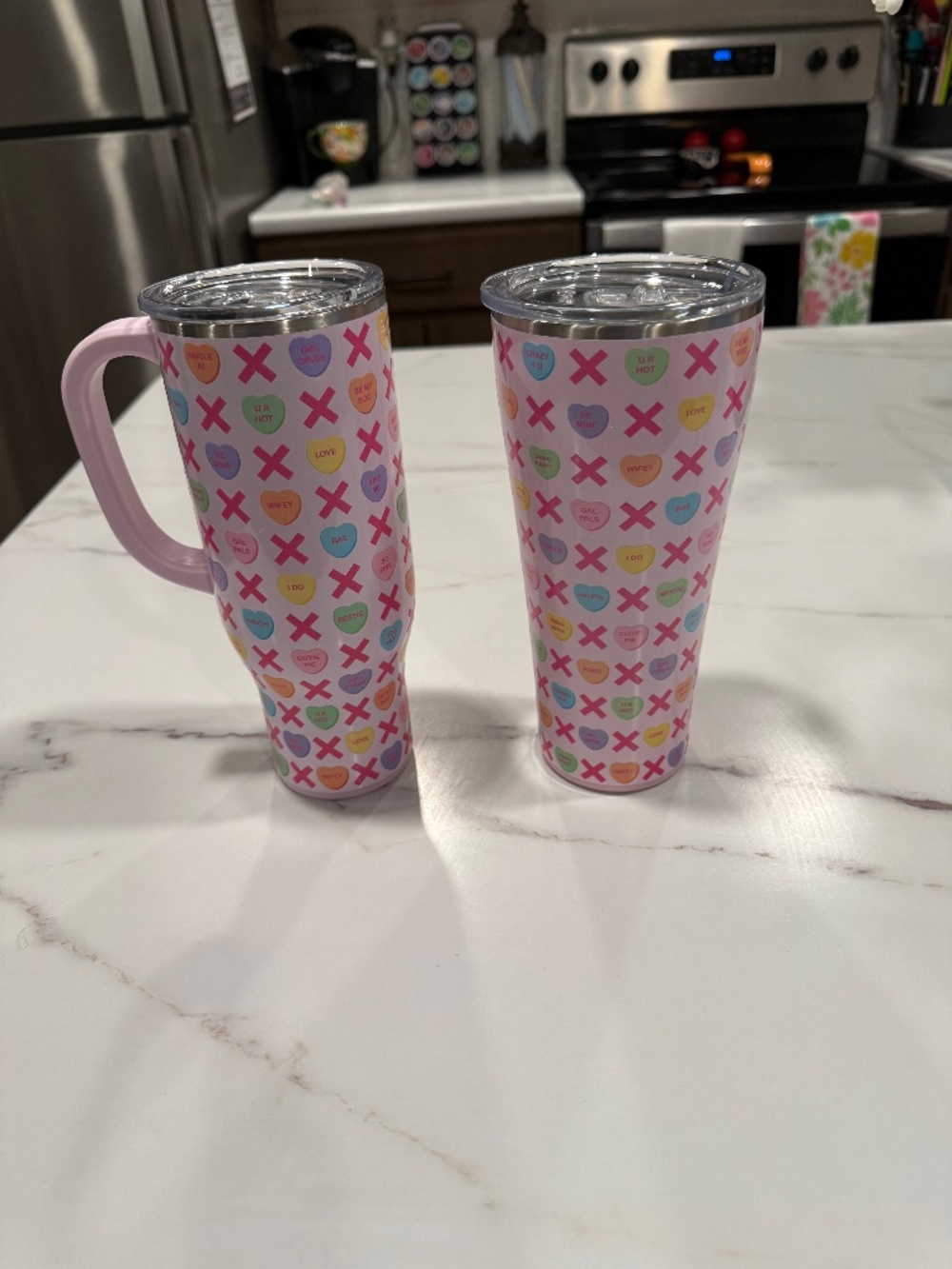 2 Be Mine Swig Life 40 oz Valentines Tumblers, 1 with handle 1 without